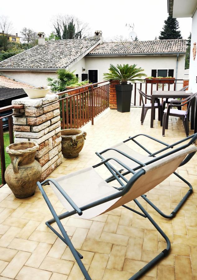 Casa Rustica Con Giardino Caprino Veronese Exterior foto
