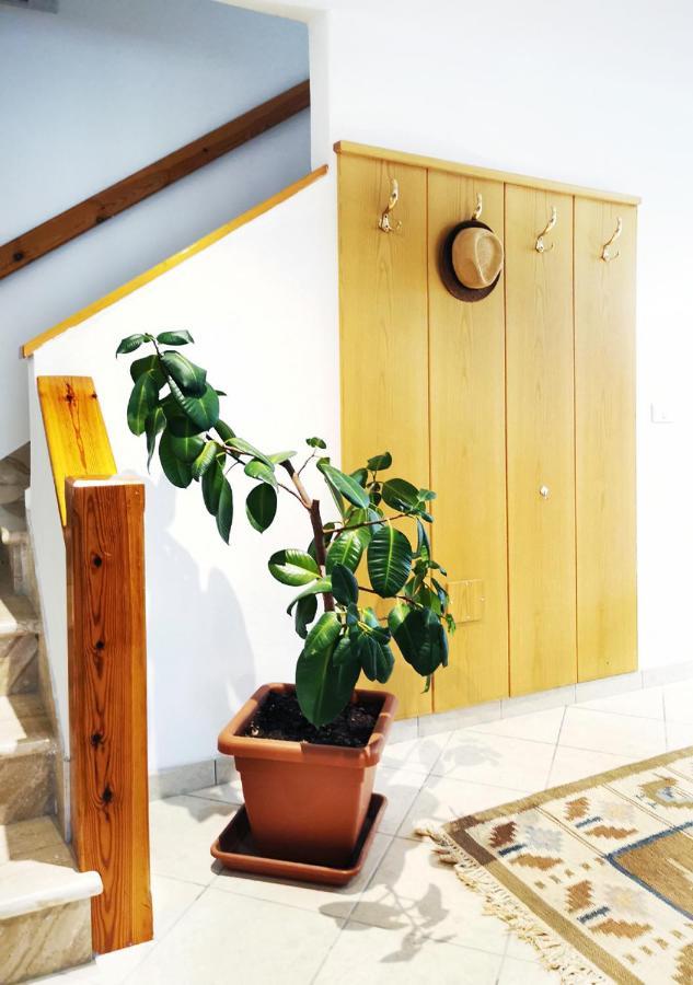 Casa Rustica Con Giardino Caprino Veronese Exterior foto