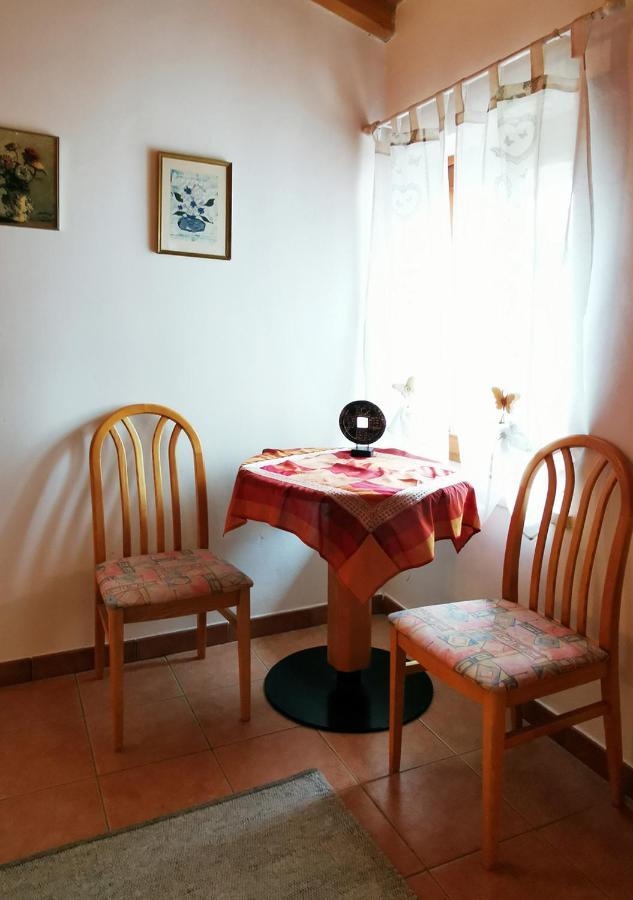 Casa Rustica Con Giardino Caprino Veronese Exterior foto